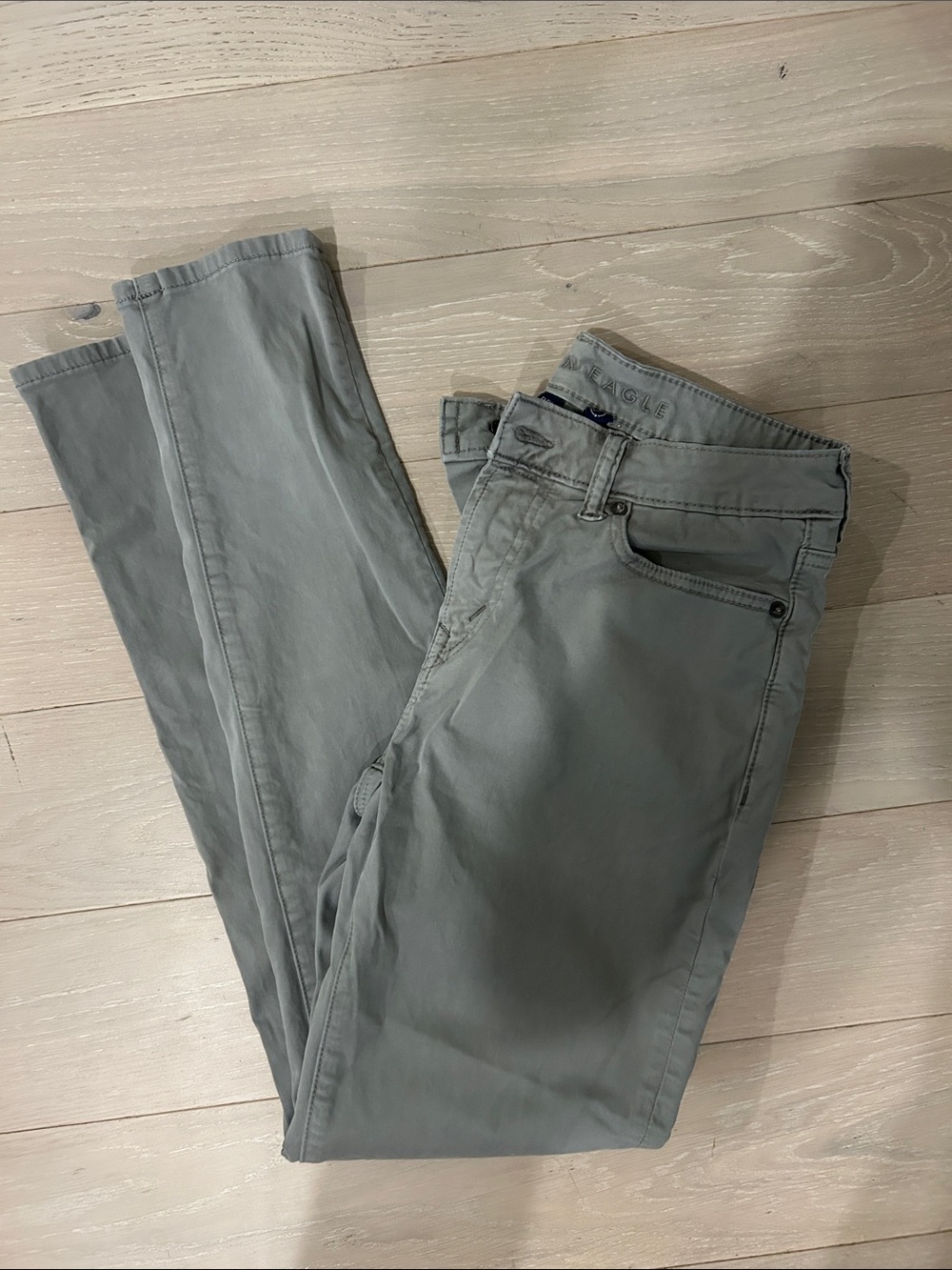 American Eagle Outfitters Men's Slim Jeans in Light Gray 30x32